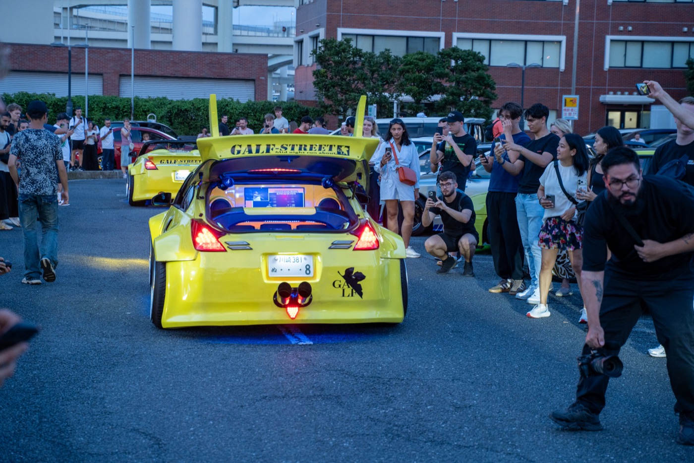 Тюнингованный JDM-кар с антикрылом на Дайкоку PA