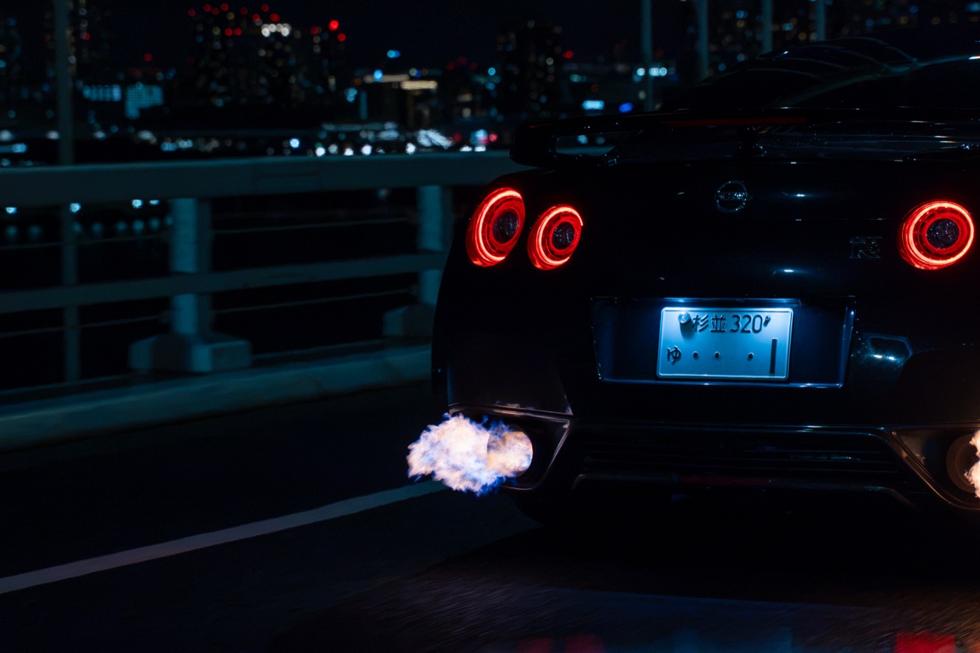Nissan GT-R R35 на Радужном мосту — входит в каждый тур
